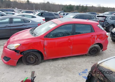 2009 Toyota Matrix S z USA, uszkodzony, nr VIN 2T1LE40E19C008645